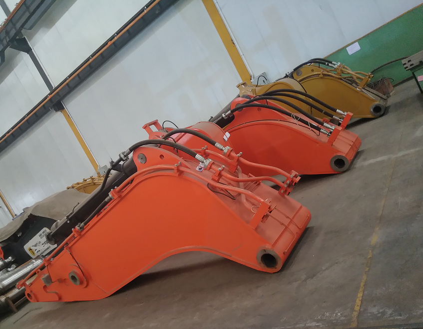 Two kits of RB70.2 Rock Ripper Boom and Arms to Hitachi ZX670 Excavators were Delivered.