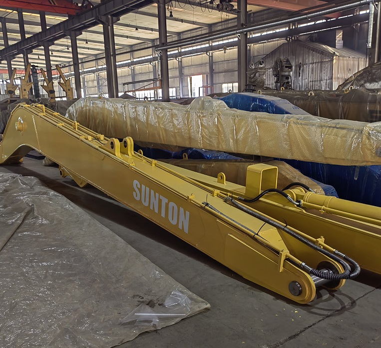 Shantui SE320 Excavator Long Reach Booms were Supplied to Overseas Market in Dec. 2023. 